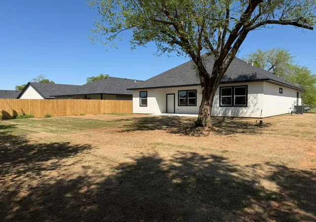 Homes for sale in Oklahoma City, OK | 544 Se 13th St, Oklahoma City, OK 73129 | MLS# 1232151