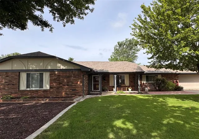 Homes for sale in Elk City, OK | 1005 Kathys Pl, Elk City, OK 73644 | MLS# 1232170