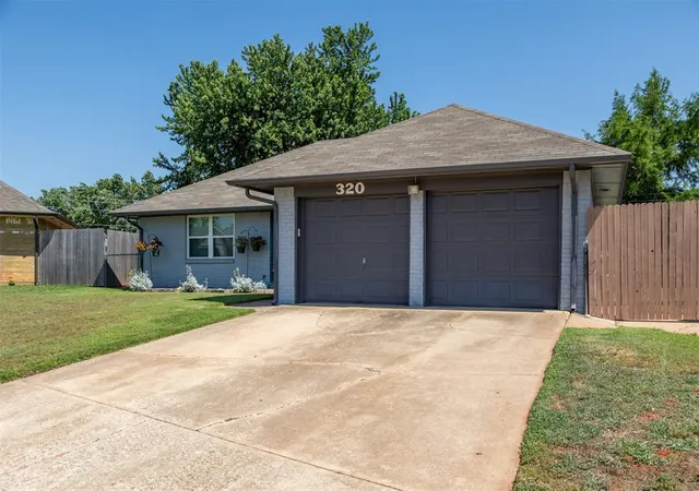 Homes for sale in Mustang, OK | 320 E Elder Ln, Mustang, OK 73064 | MLS# 1232184