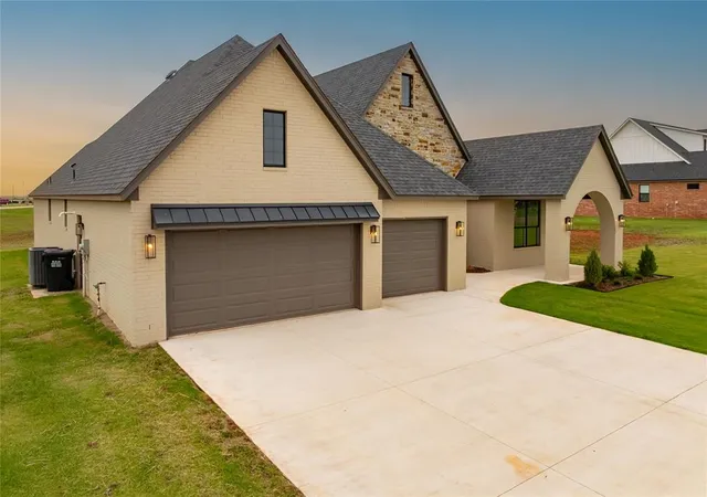 Homes for sale in Guthrie, OK | 11440 Skyline Vw, Guthrie, OK 73044 | MLS# 1232190