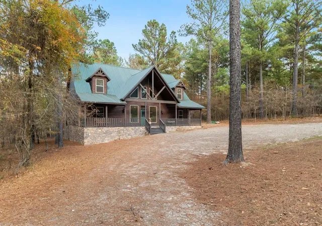 2nd image of 129 Poplar Cir, Broken Bow, OK 74728 | MLS# 1232192