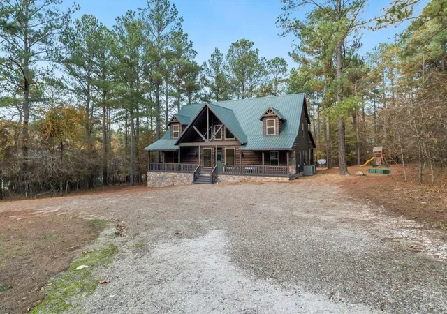 3rd image of 129 Poplar Cir, Broken Bow, OK 74728 | MLS# 1232192