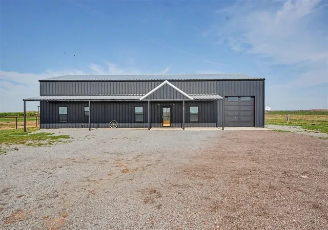 Homes for sale in Olustee, OK | 16349 S County Road 197, Olustee, OK 73560 | MLS# 1232197