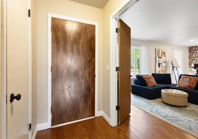 5th image of 623 Greenbriar Ave, Edmond, OK 73034 | MLS# 1232211