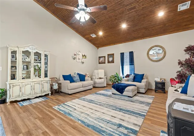Homes for sale in Byars, OK | 40368 140Th St, Byars, OK 74831 | MLS# 1232213