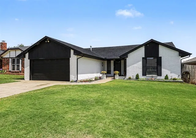 Photo 3 of Single family home for sale at 4925 SE 58th Street, Oklahoma City, OK 73135 | MLS# 1232222 | Listing updated on 2026-08-01