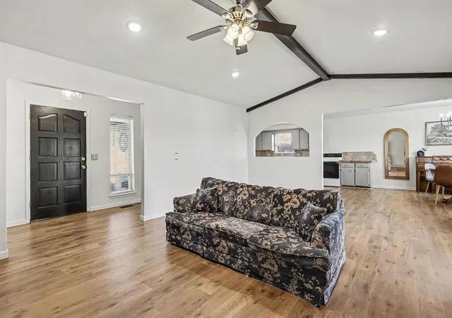 Photo 4 of Single family home for sale at 4925 SE 58th Street, Oklahoma City, OK 73135 | MLS# 1232222 | Listing updated on 2026-08-01