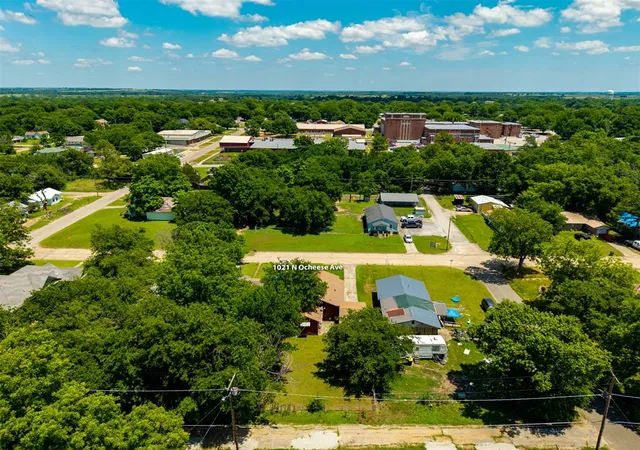 Homes for sale in Wewoka, OK | 1021 S Ocheese St, Wewoka, OK 74884 | MLS# 1232247