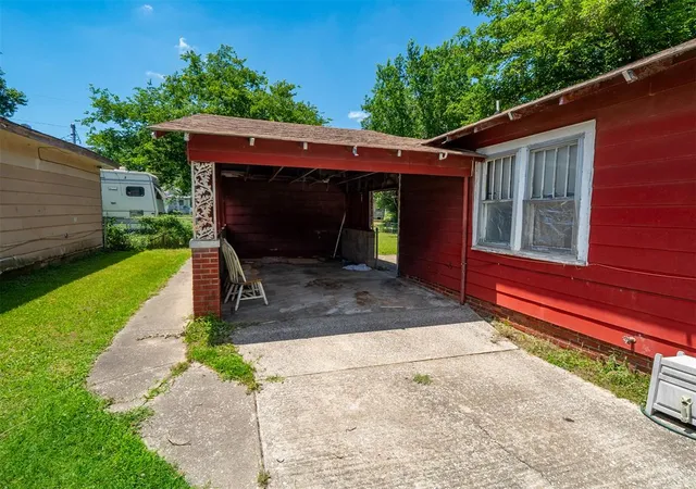 Homes for sale in Wewoka, OK | 1021 S Ocheese St, Wewoka, OK 74884 | MLS# 1232247