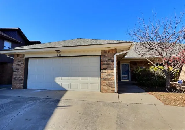 image of 316 Town Park Rd, Norman, OK 73072 | MLS# 1232264