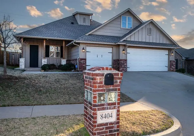 1st image of 8404 Nw 158th St, Edmond, OK 73013 | MLS# 1232308