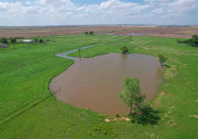 Homes for sale in Headrick, OK | 21145 Us Hwy 62, Headrick, OK 73549 | MLS# 1232311