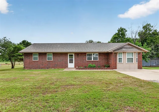 Homes for sale in Chandler, OK | 900961 Gibson Pl, Chandler, OK 74834 | MLS# 1232359
