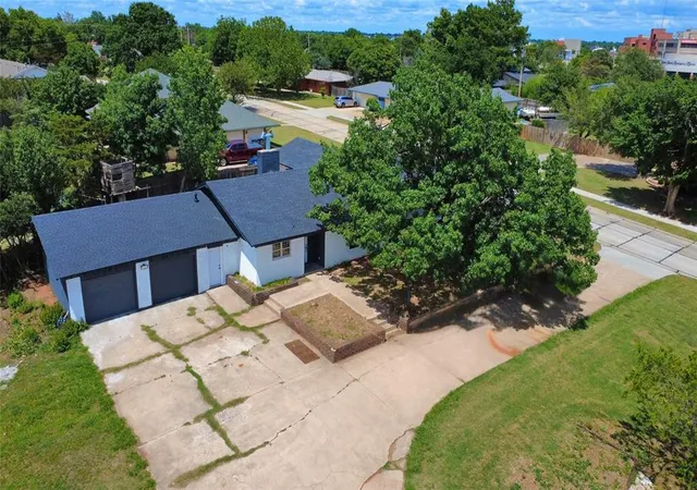 Homes for sale in Lawton, OK | 2 Nw 36th St, Lawton, OK 73505 | MLS# 1232377