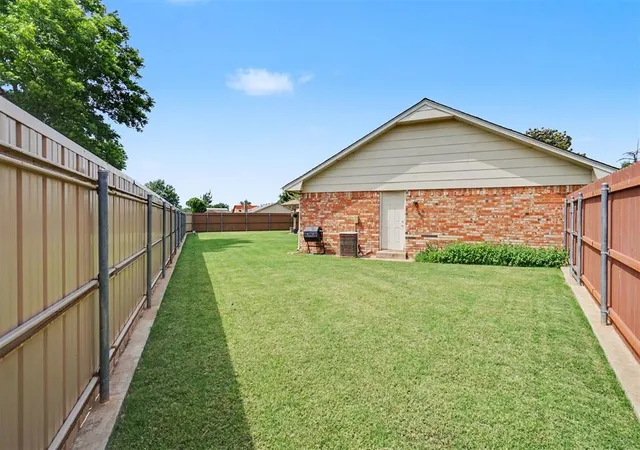 Homes for sale in Altus, OK | 612 Cambridge Dr, Altus, OK 73521 | MLS# 1232381
