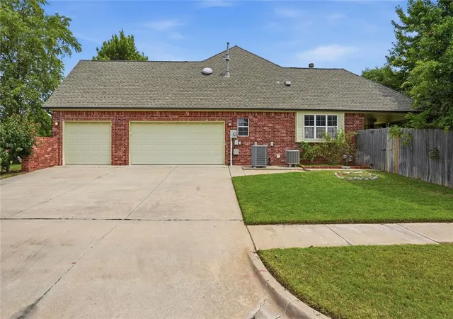45th image of 2613 Wexford Ct, Norman, OK 73072 | MLS# 1232391