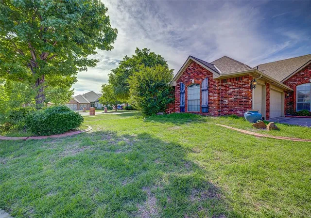Homes for sale in Norman, OK | 4153 Pine Hill Rd, Norman, OK 73072 | MLS# 1232395