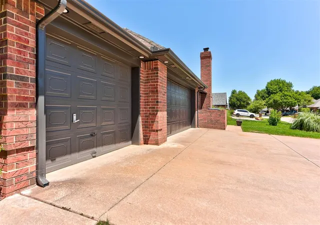 Photo 3 of Sale Pending at 2501 SW 123rd Place, Oklahoma City, OK 73170 | MLS# 1232412 | Listing updated on 2026-08-21