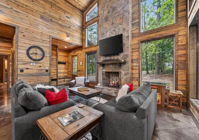 3rd image of 1318 Pine Hills Rd, Broken Bow, OK 74728 | MLS# 1232436