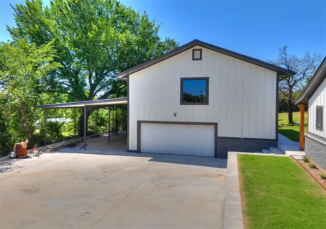 Photo 3 of Single family home for sale at 11124 Se 44th Place, Oklahoma City, OK 73150 | MLS# 1232462 | Listing updated on 2026-08-28
