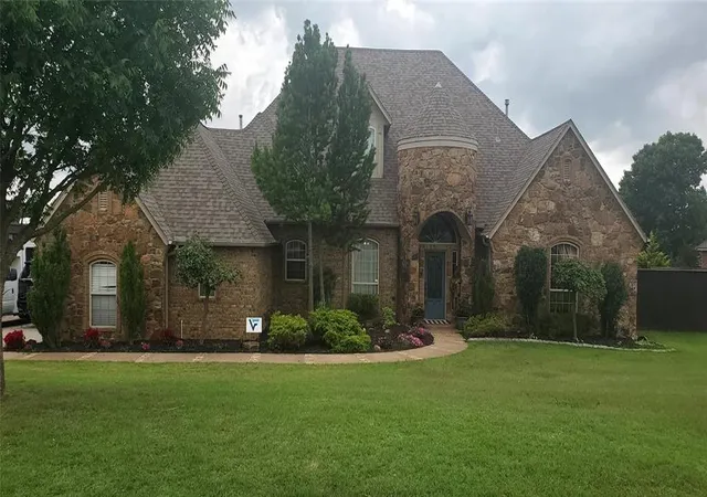 1st image of 15423 Bay Ridge Dr, Oklahoma City, OK 73165 | MLS# 1232463