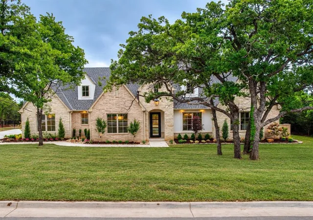 Single family home for sale at 13116 Pennington Way, Oklahoma City, OK 73049 | MLS# 1232468