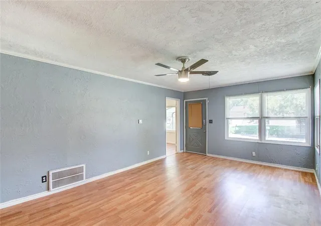 image of 3118 Nw Kinyon Ave, Lawton, OK 73505 | MLS# 1232472