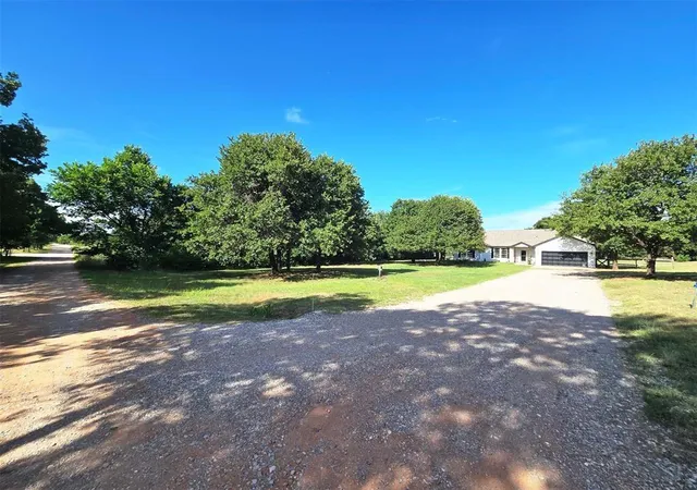 Photo 2 of Single family home for sale at 1076 County St 2976, Blanchard, OK 73010 | MLS# 1232476 | Listing updated on 2026-07-02
