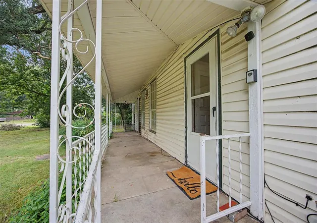 3rd image of 222 W Ash St, Lexington, OK 73051 | MLS# 1232534