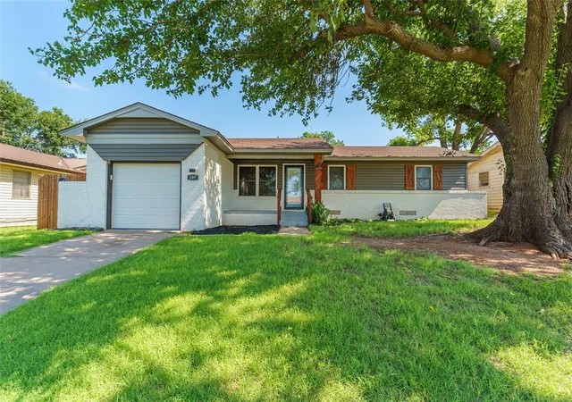 Homes for sale in Cordell, OK | 107 Florence Dr, Cordell, OK 73632 | MLS# 1232539