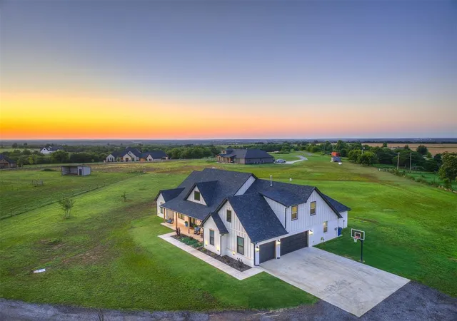 Homes for sale in Cashion, OK | 19000 Bobcat Ridge, Cashion, OK 73016 | MLS# 1232556