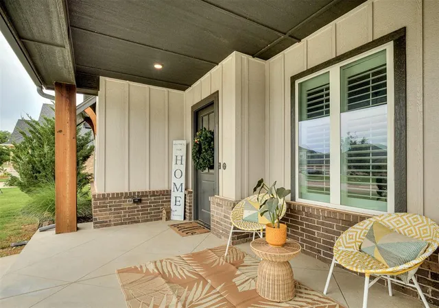 Photo 3 of Single family home for sale at 616 Vintage Dr, Norman, OK 73069 | MLS# 1232577 | Listing updated on 2026-09-15