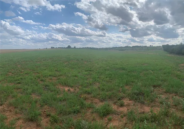 Homes for sale in Hinton, OK | 11111 S 59th & Walbaum Rd Rd, Hinton, OK 73047 | MLS# 1232603