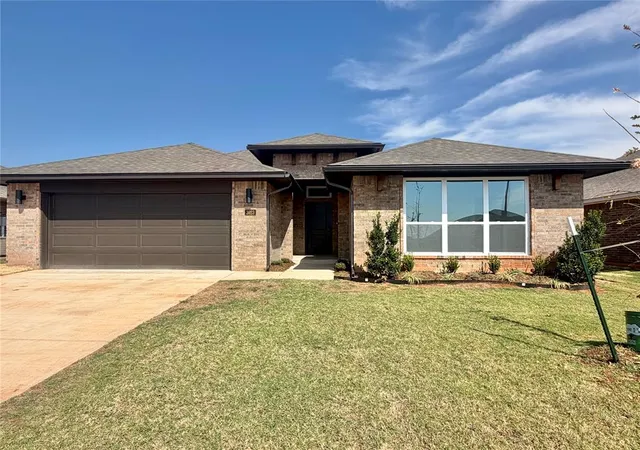 Photo 1 of Single family home for sale at 3923 Abingdon Dr, Norman, OK 73026 | MLS# 1232607 | Listing updated on 2026-10-07