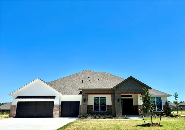 Homes for sale in Newcastle, OK | 4100 Blue Ridge Ave, Newcastle, OK 73072 | MLS# 1232613