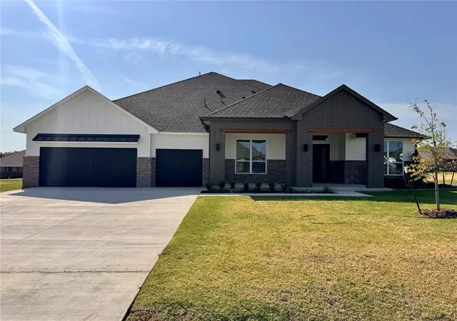 1st image of 4100 Blue Ridge Ave, Norman, OK 73072 | MLS# 1232613