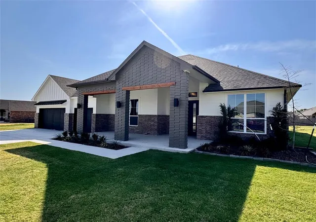 3rd image of 4100 Blue Ridge Ave, Norman, OK 73072 | MLS# 1232613