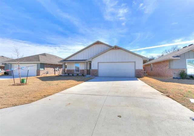 Homes for sale in Harrah, OK | 20648 Brush Creek Blvd, Harrah, OK 73045 | MLS# 1232640