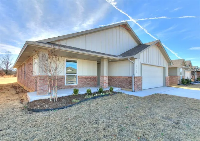 4th image of 20648 Brush Creek Blvd, Harrah, OK 73045 | MLS# 1232640