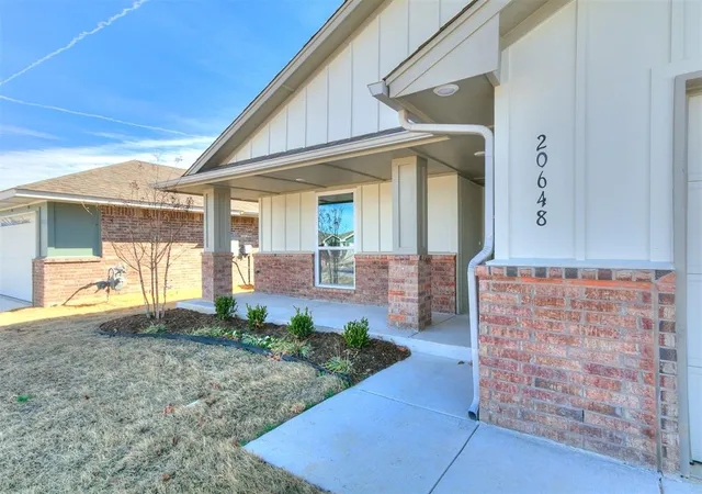 5th image of 20648 Brush Creek Blvd, Harrah, OK 73045 | MLS# 1232640