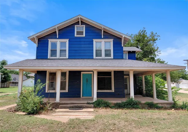 Homes for sale in Kingfisher, OK | 502 S 7th St, Kingfisher, OK 73750 | MLS# 1232678
