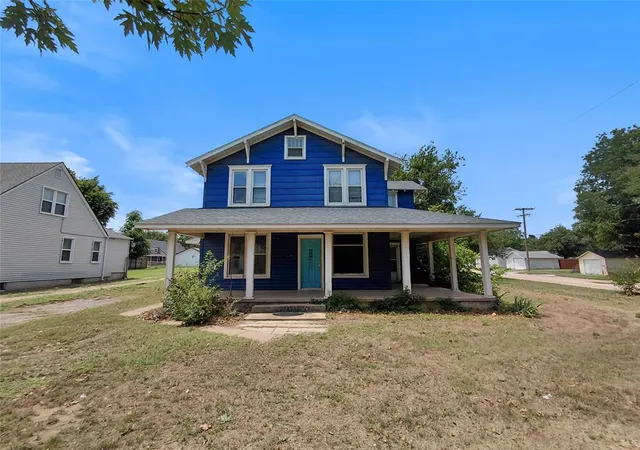 Homes for sale in Kingfisher, OK | 502 S 7th St, Kingfisher, OK 73750 | MLS# 1232678