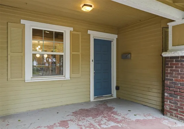 Photo 4 of Single family home for sale at 1824 NW 11th Street, Oklahoma City, OK 73106 | MLS# 1232735 | Listing updated on 2026-09-02