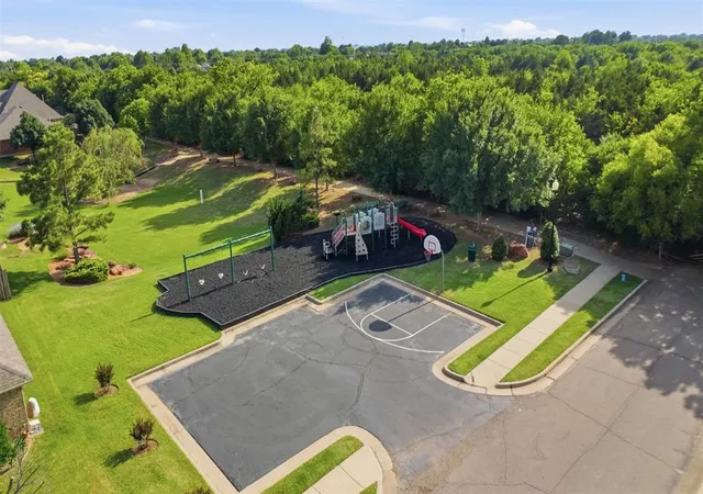 28th image of 2146 Thomas Trl, Edmond, OK 73003 | MLS# 1232798