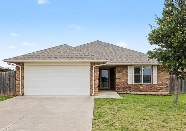 Photo 2 of Sale Pending at 7308 Park Meadow Dr, Oklahoma City, OK 73132 | MLS# 1232815 | Listing updated on 2026-08-18