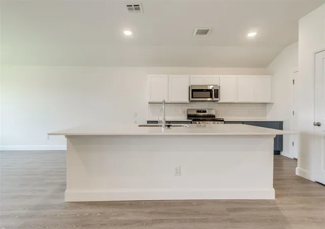 5th image of 924 Hazy Brook Cir, Chickasha, OK 73018 | MLS# 1232830