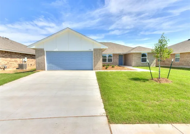 1st image of 920 Hazy Brook Cir, Chickasha, OK 73018 | MLS# 1232833