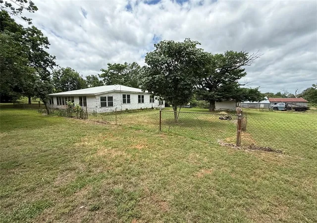 Homes for sale in Wanette, OK | 32446 Wright Rd, Wanette, OK 74878 | MLS# 1232845