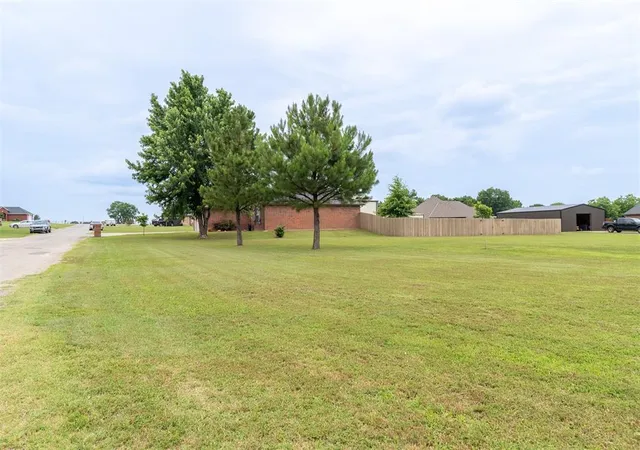 Homes for sale in Pauls Valley, OK | 16167 N County Road 3208, Pauls Valley, OK 73075 | MLS# 1232853