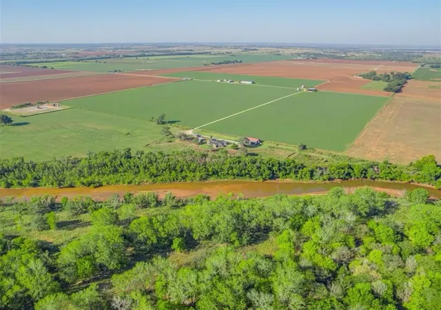Homes for sale in Lindsay, OK | 17495 Hwy 19, Lindsay, OK 73052 | MLS# 1232870